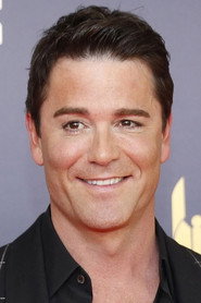 Yannick Bisson — фото