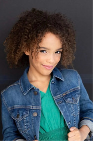 Мила Джеймс — фото